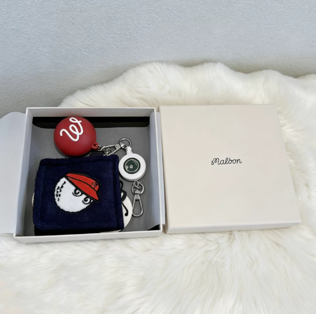 Malbon Golf Towel & Keychain Gift Set 2026 — main product photo