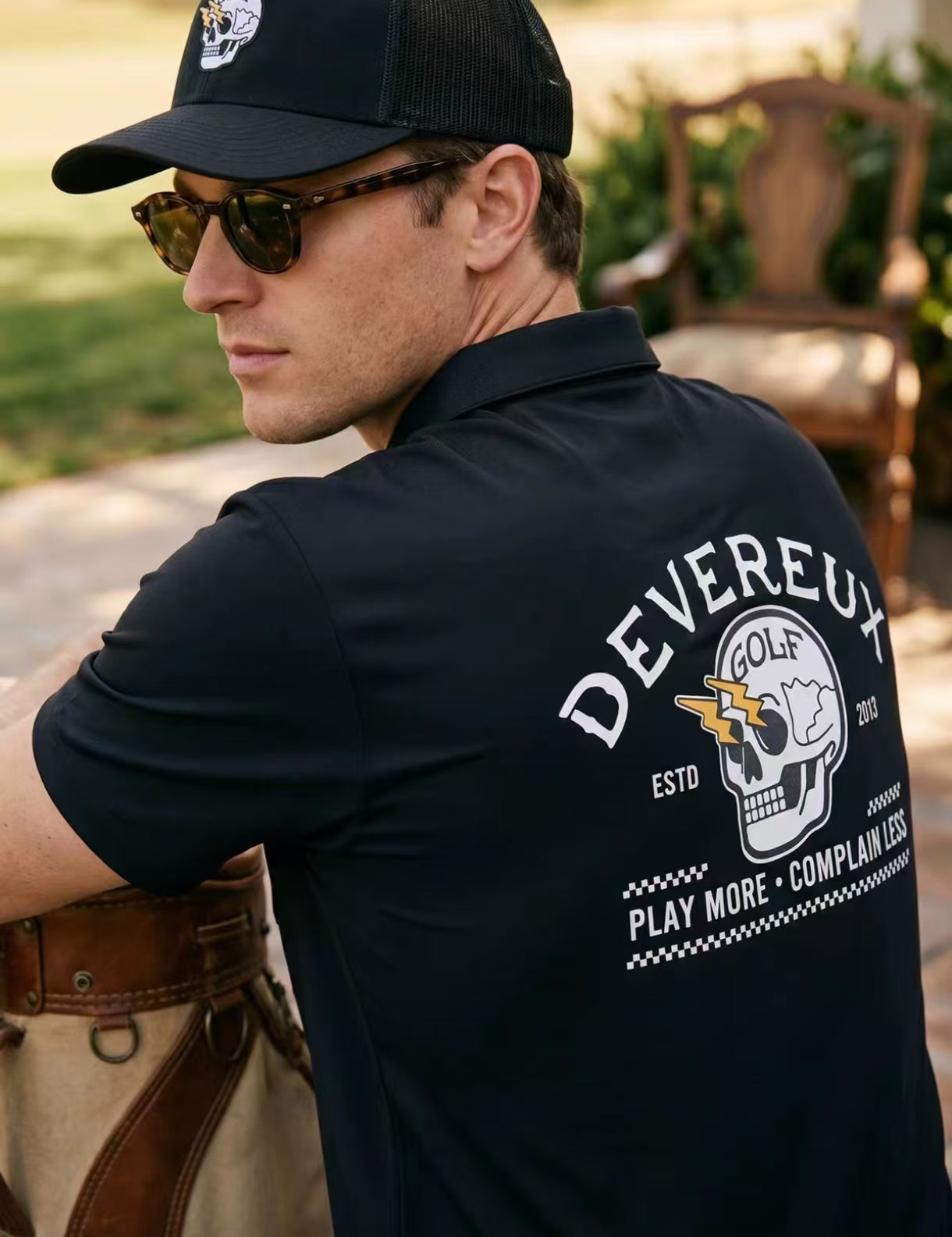 Devereux men’s Black rear graphic detail