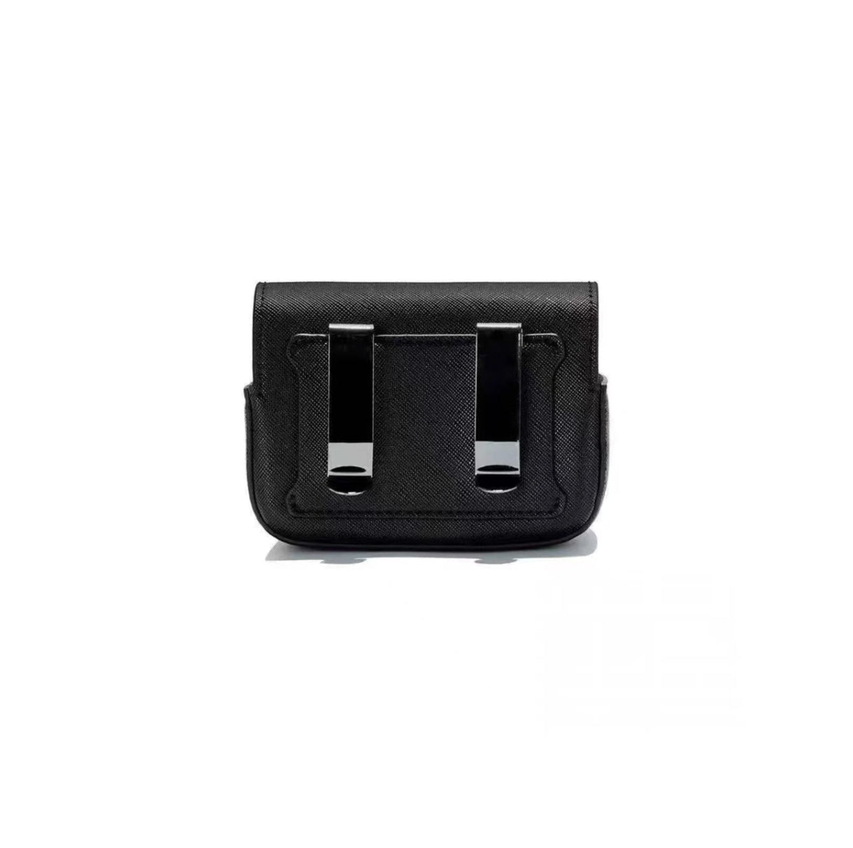 Back view of the Malbon rangefinder pouch showing two sturdy metal clips for secure attachment to belts or waistbands. Durable construction designed for easy access and stability during play.
